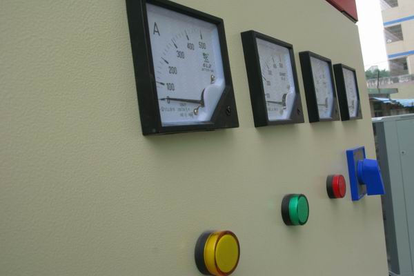 四方台配电柜-3683讲讲配电柜注意事项